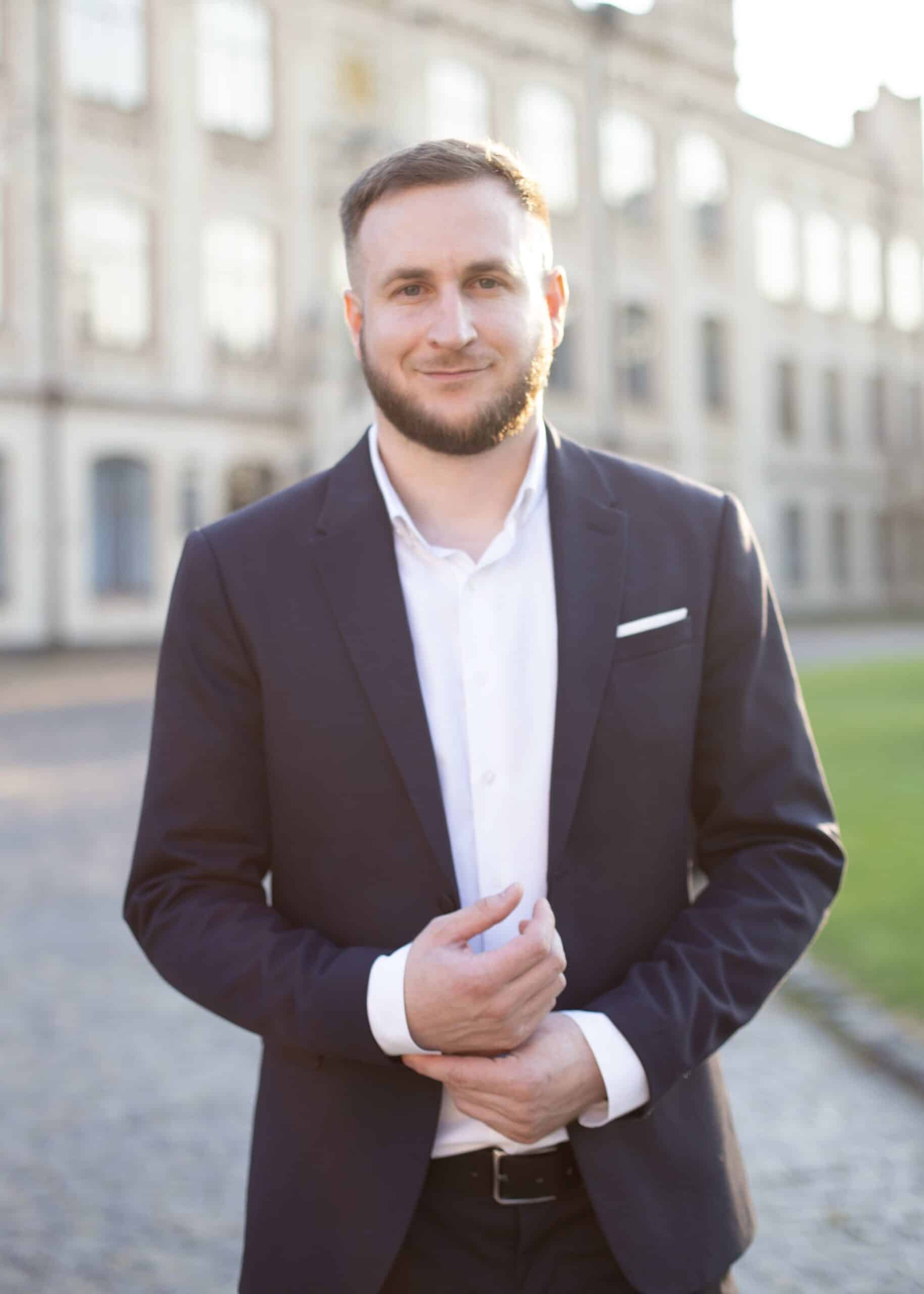 Головна Адвокат Сергій Ситник захист бізнесу податкові спори